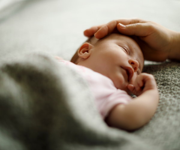 Postpartum Life: What No One Prepares You For in the First Six Weeks 🤍