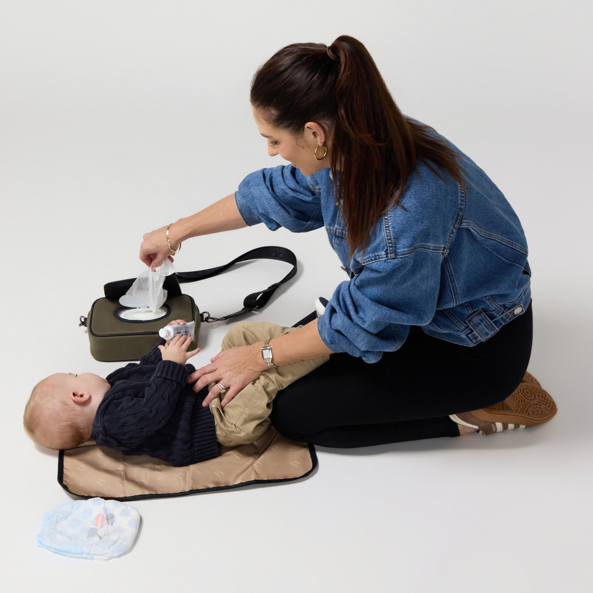 How to Set Up a Changing Station Anywhere: Tips From a Mum 🍼